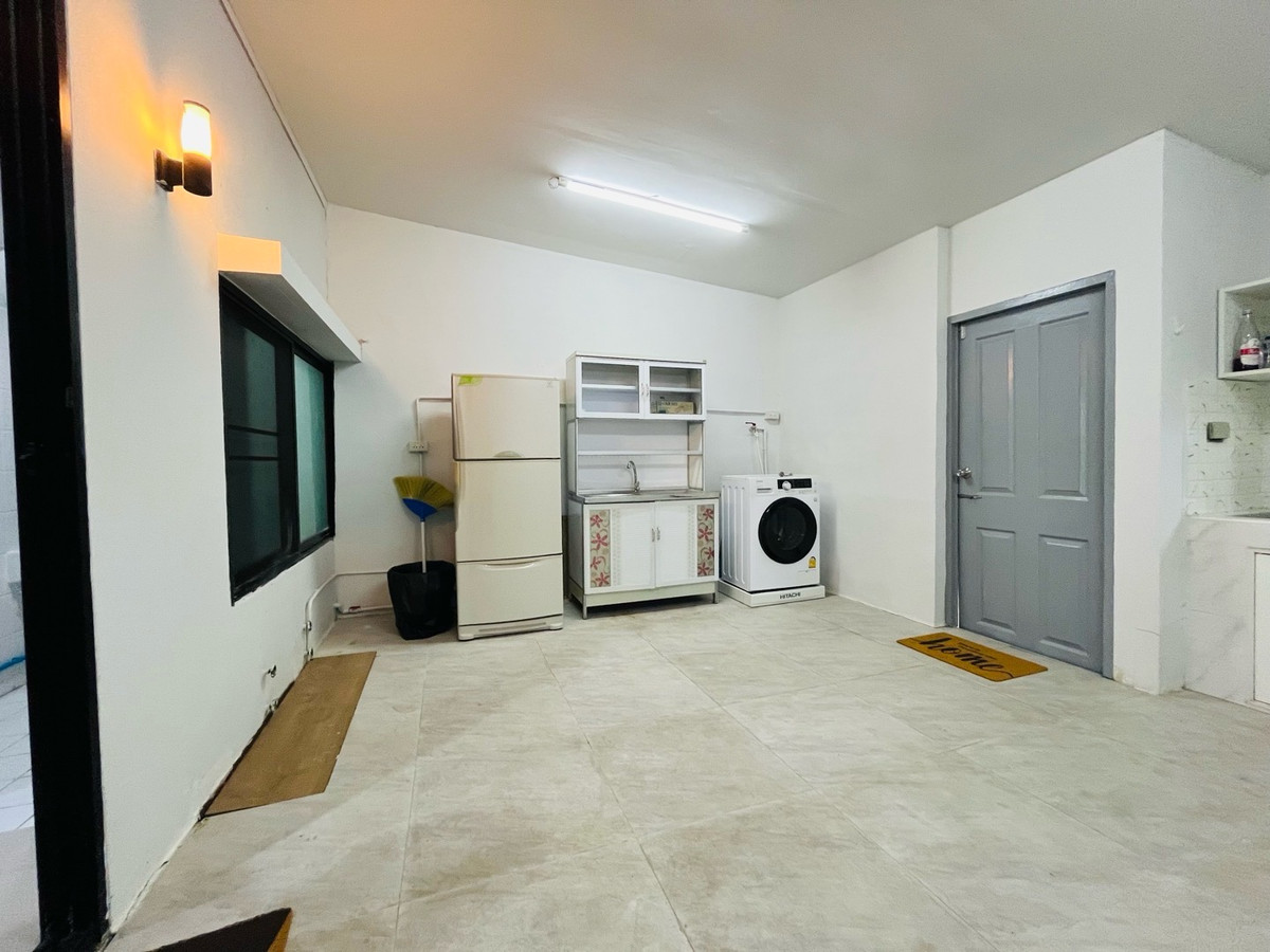 For RentHome OfficeOnnut, Udomsuk : Home office for rent, Areeya Mandarina, Soi On Nut 39, Sukhumvit 77, Suan Luang, near the BTS.