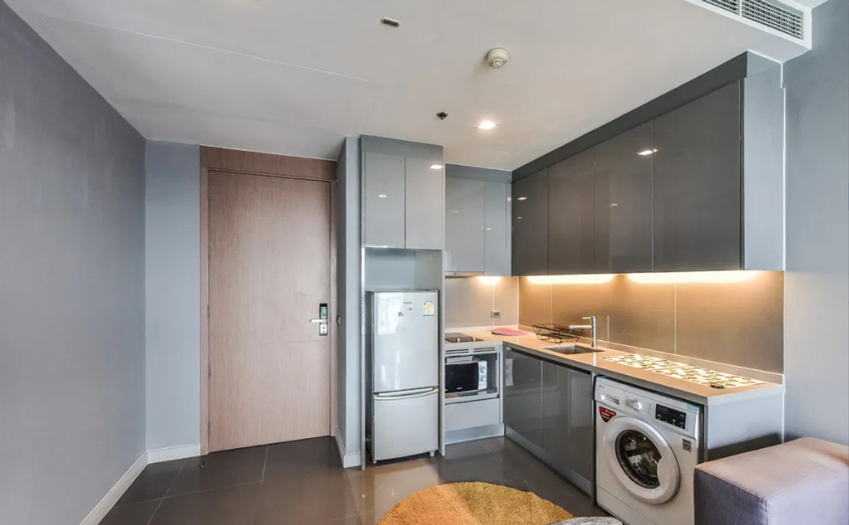 For RentCondoRatchathewi,Phayathai : M Phayathai 43 sq.m. Please add LINE ID @806qphgn o8415o5483 