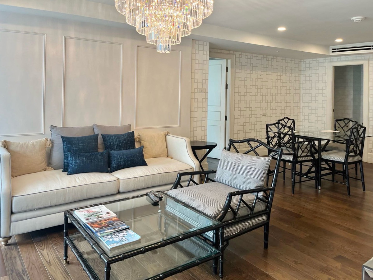 ให้เช่าคอนโดวิทยุ ชิดลม หลังสวน : 🔹Somkid Gardens🔹• 125 Sq.m. • 2 Bedrooms 2 Bathrooms • Floor 9th
