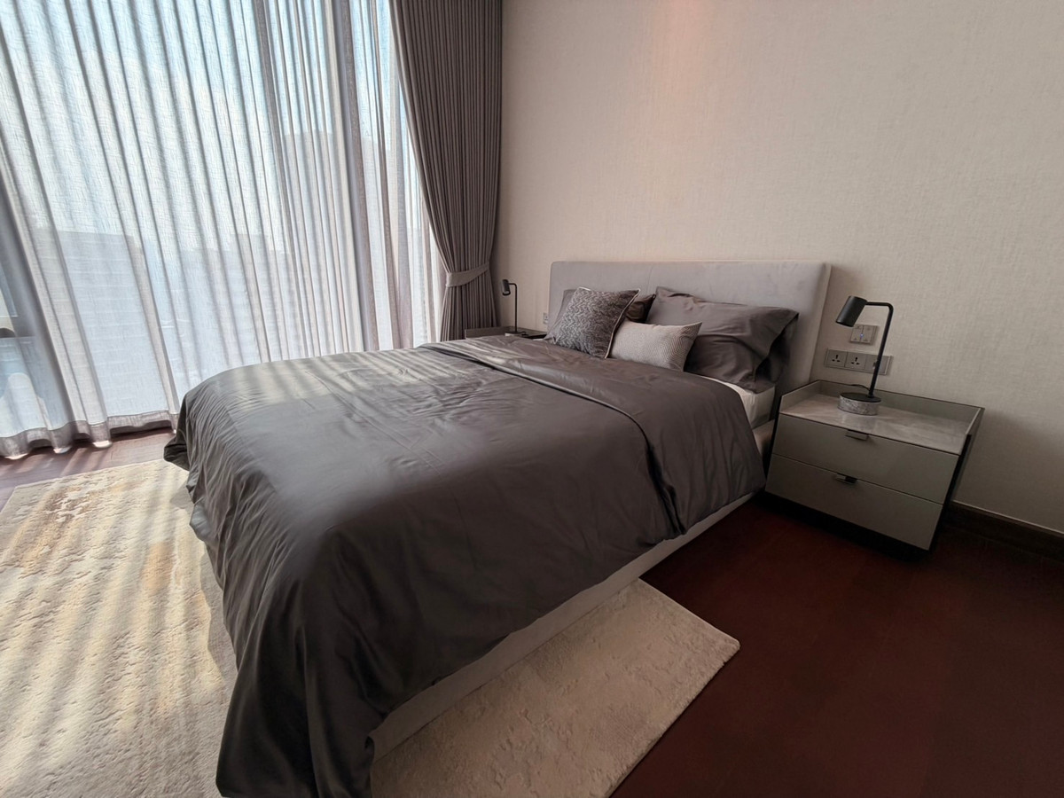 For RentCondoNana, North Nana,Sukhumvit13, Soi Nana : Q1 Sukhumvit, luxury condo, 3 bedrooms, 147.5 sq m, next to BTS Nana, new room.