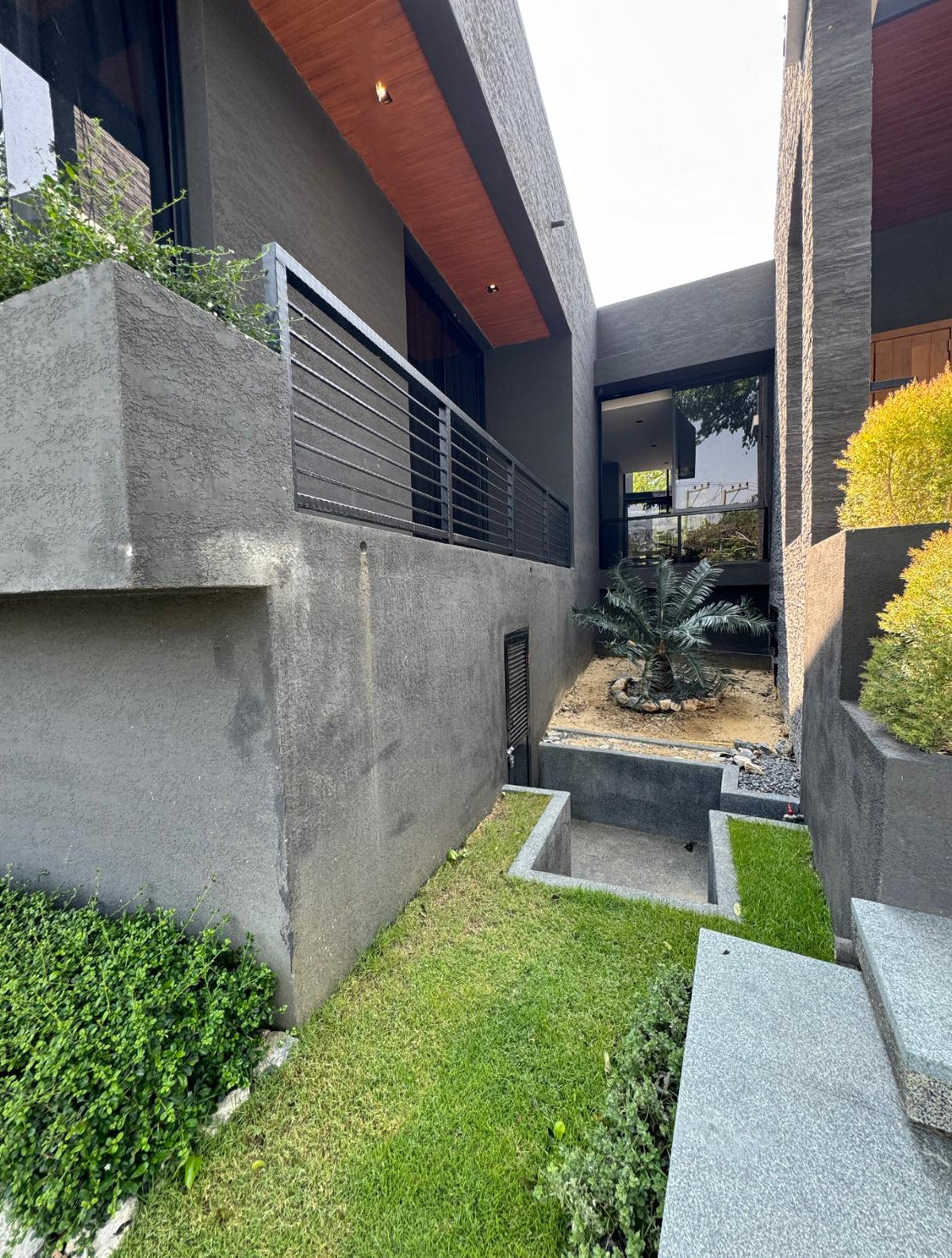 For SaleHousePak Chong KhaoYai : 🍃Private Pool Villa for sale in Khao Yai, large area 338 sq m, 6 bedrooms, built-in furniture.  With private swimming pool The atmosphere is shady and quiet.