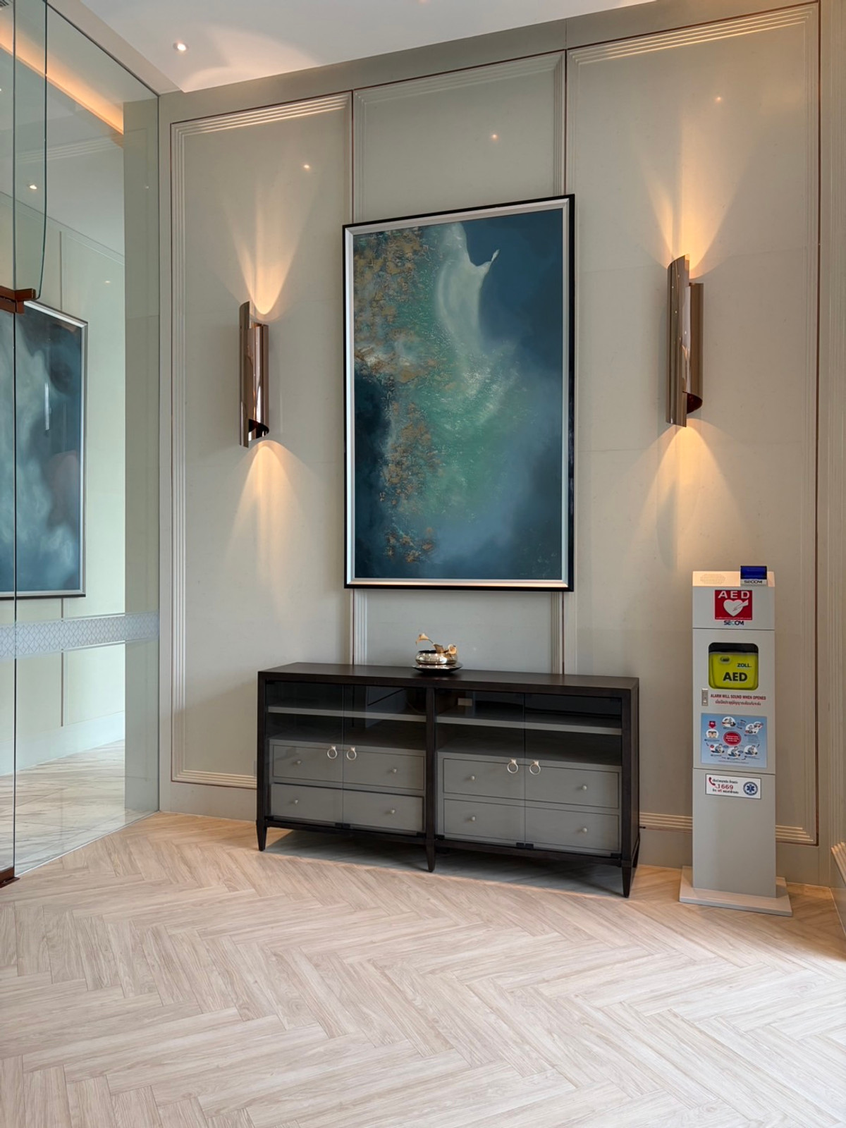 For RentCondoNana, North Nana,Sukhumvit13, Soi Nana : Q1 Sukhumvit, luxury condo, 3 bedrooms, 147.5 sq m, next to BTS Nana, new room.