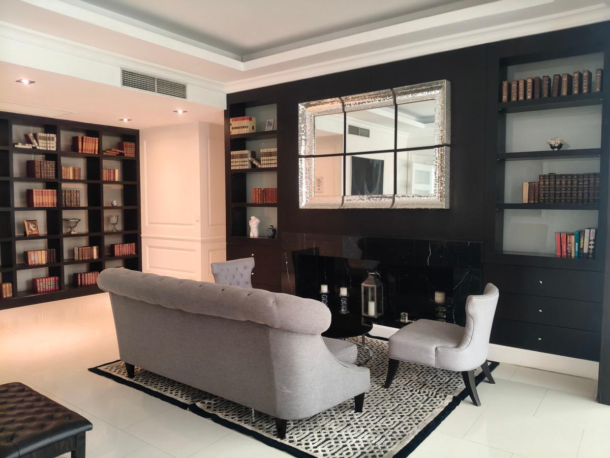 ให้เช่าคอนโดสุขุมวิท อโศก ทองหล่อ : ✨ 𝗘𝘅𝗰𝗹𝘂𝘀𝗶𝘃𝗲 𝗟𝗶𝘃𝗶𝗻𝗴 𝗮𝘁 𝗥𝗢𝗬𝗖𝗘 𝗣𝗿𝗶𝘃𝗮𝘁𝗲 𝗥𝗲𝘀𝗶𝗱𝗲𝗻𝗰𝗲𝘀 – 𝗦𝘂𝗸𝗵𝘂𝗺𝘃𝗶𝘁 𝟯𝟭