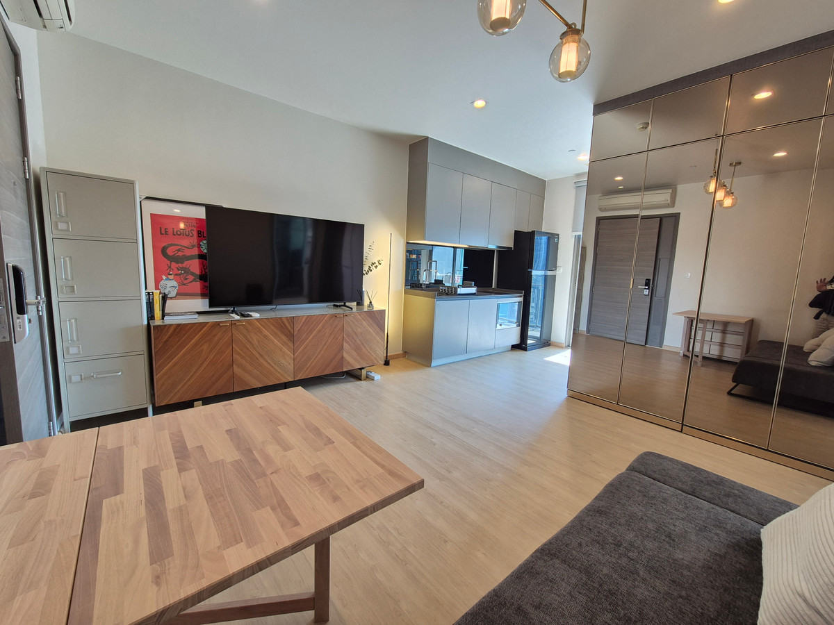 ให้เช่าคอนโดอ่อนนุช อุดมสุข : ( รูปห้องจริง!! )​ 1 Bedroom 45​ ตรม. The Room Sukhumvit 69 ติดถนนสุขุมวิท ใกล้สถานี BTS พระโขนง