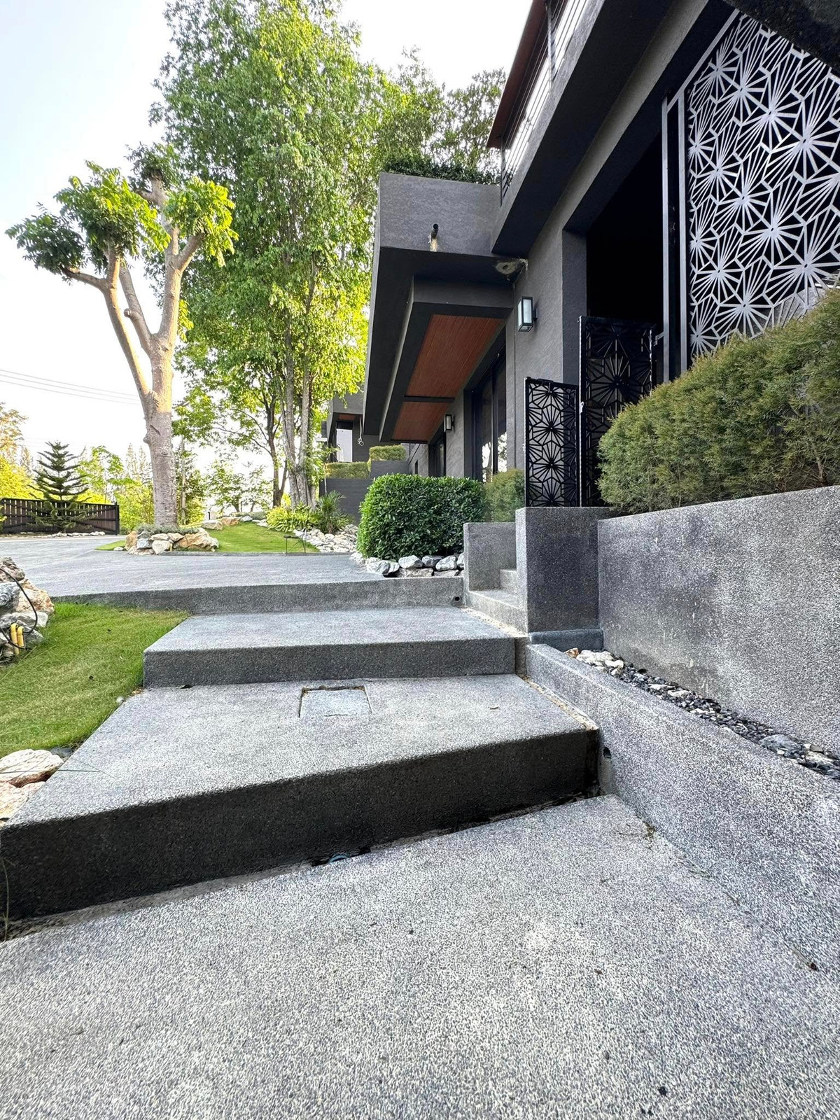 For SaleHousePak Chong KhaoYai : 🍃Private Pool Villa for sale in Khao Yai, large area 338 sq m, 6 bedrooms, built-in furniture.  With private swimming pool The atmosphere is shady and quiet.