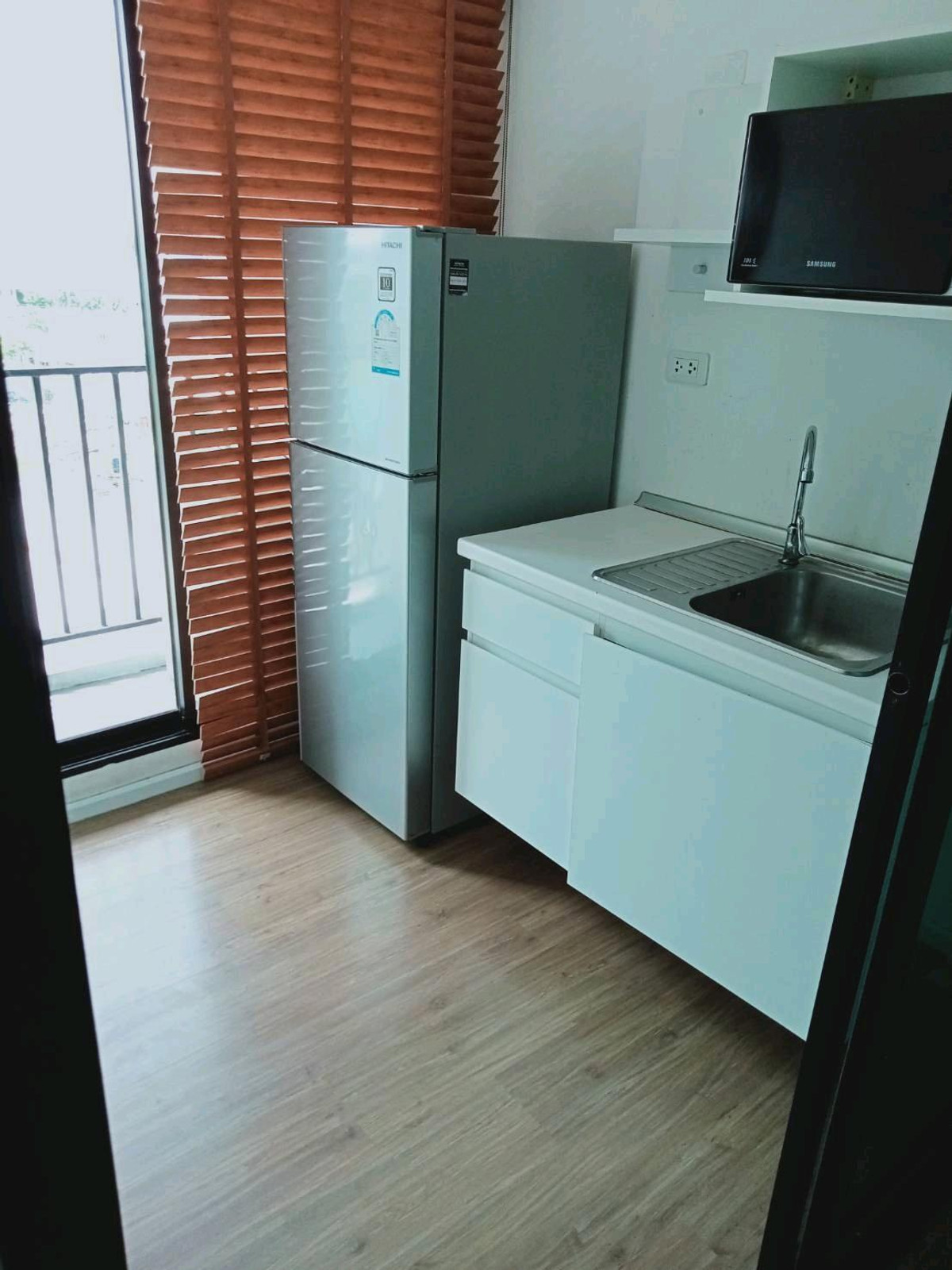 ให้เช่าคอนโดอ่อนนุช อุดมสุข : ให้เช่าคอนโด  B Republic สุขุมวิท 101/1 ใกล้รถไฟฟ้า BTS ปุณณวิถี 
