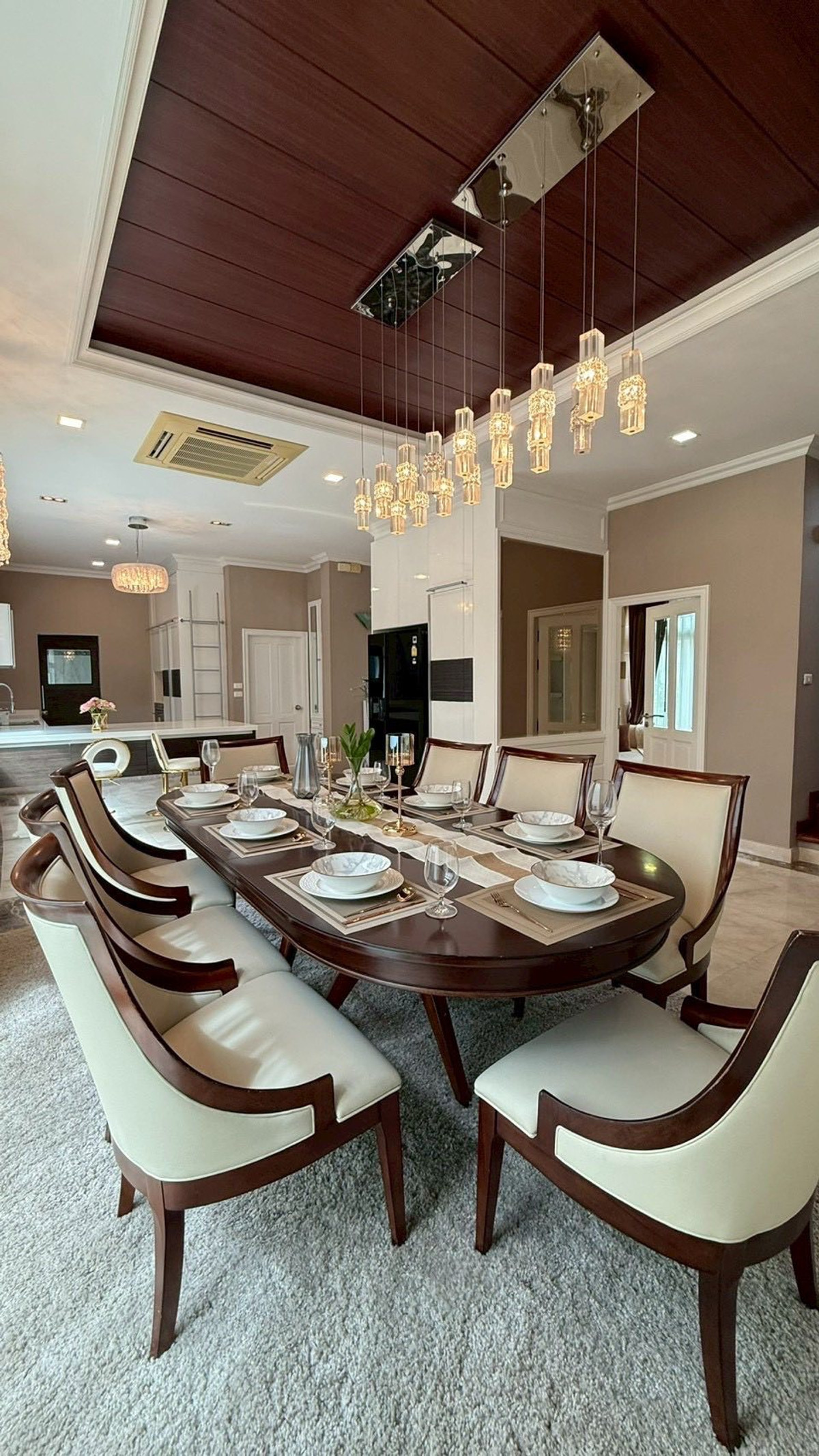 บ้านลาดกระบัง สุวรรณภูมิ : Perfect Masterpiece Sukhumvit 77 บ้านเดี่ยวระดับ Super Luxury บนถนนสุขุมวิท 77 Please call: 062-496-6454