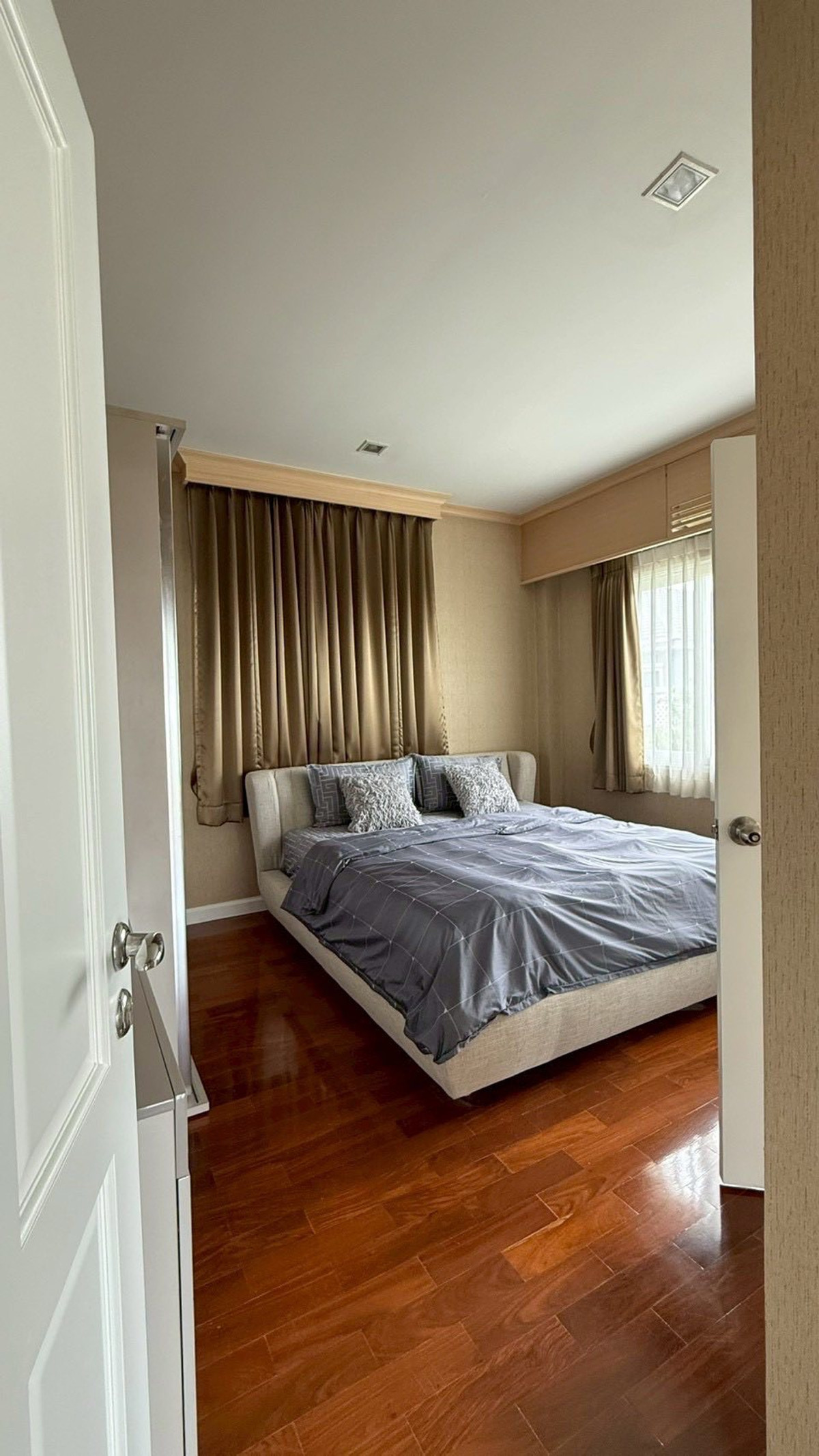 บ้านลาดกระบัง สุวรรณภูมิ : Perfect Masterpiece Sukhumvit 77 บ้านเดี่ยวระดับ Super Luxury บนถนนสุขุมวิท 77 Please call: 062-496-6454