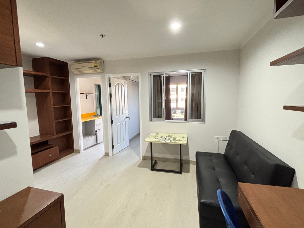 ขายคอนโดนวมินทร์ รามอินทรา :  คอนโดติดสถานีรถไฟฟ้า ติดห้างเซ็ลทรัล 30 ตรม. ห้องรีโนเวทใหม่ หน้าห้องไม่ชนห้องอื่น ประตูดิจิตอล ชั้นเดียวกับสระว่ายน้ำ ลุมพินีรามอินทราหลักสี่