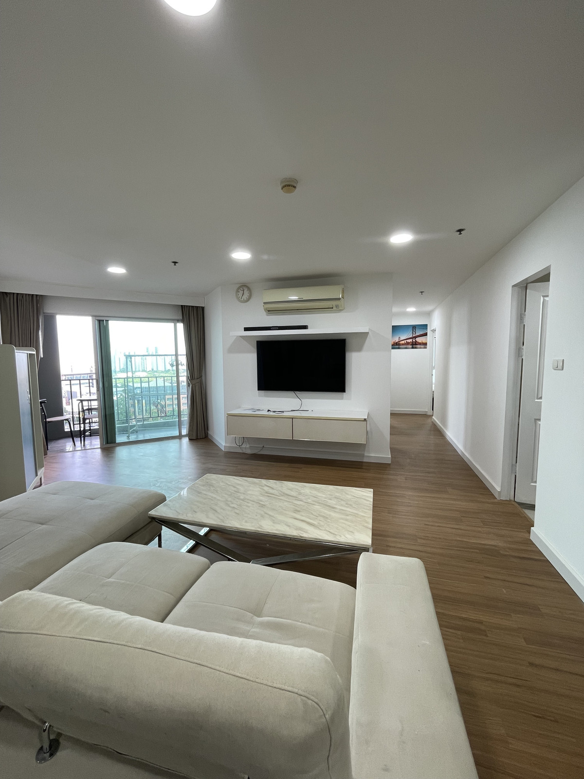 ให้เช่าคอนโดพระราม 9 เพชรบุรีตัดใหม่ RCA : Belle Grand Rama9  3 bed 2 bath 102 Sq,m Rental price 50,000 Baht call Nong 096-2615656 Ready to touring everyday  เบล แกรนด์ พระราม 9 3นอน 2น้ำ พื้นที่ 102 ตรม เช่า 50,000 บาท  สนใจโทร น้อง 096-2615656 พร้อมให้นัดหมายเข้าชมทุกวัน   Location : Pharam 9   