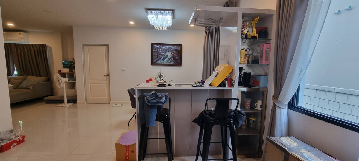 ขายบ้านพระราม 5 ราชพฤกษ์ บางกรวย : บ้านเดี่ยว เซนโทร ราชพฤกษ์ - สวนผัก 3 / 4 ห้องนอน (ขาย), Centro Ratchaphruek - Suanphak 3 / Detached House 4 Bedrooms (FOR SALE) AOM029