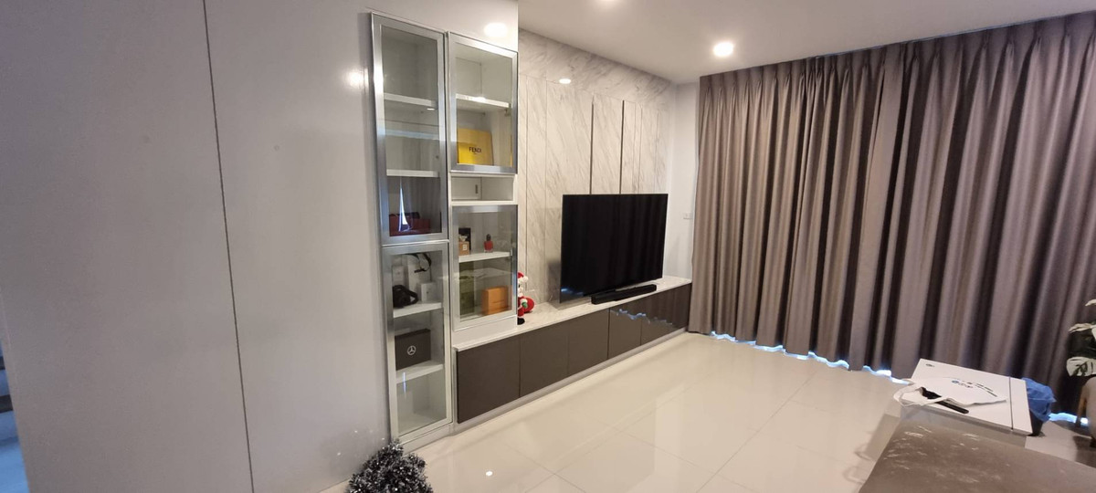 ขายบ้านพระราม 5 ราชพฤกษ์ บางกรวย : บ้านเดี่ยว เซนโทร ราชพฤกษ์ - สวนผัก 3 / 4 ห้องนอน (ขาย), Centro Ratchaphruek - Suanphak 3 / Detached House 4 Bedrooms (FOR SALE) AOM029