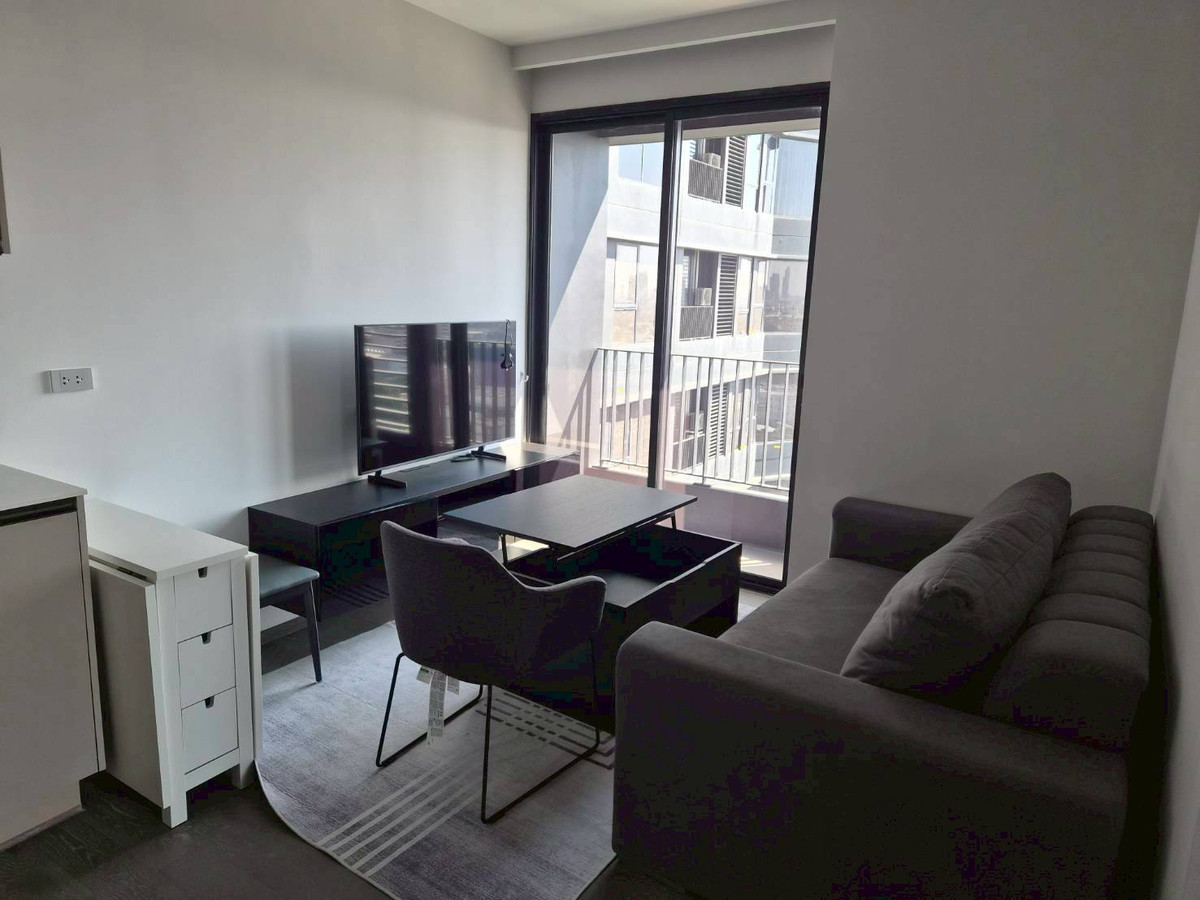 For RentCondoKhlongtoei, Kluaynamthai : 🏢 [FOR RENT] Coco Parc — Luxury Living next to MRT Khlong Toei