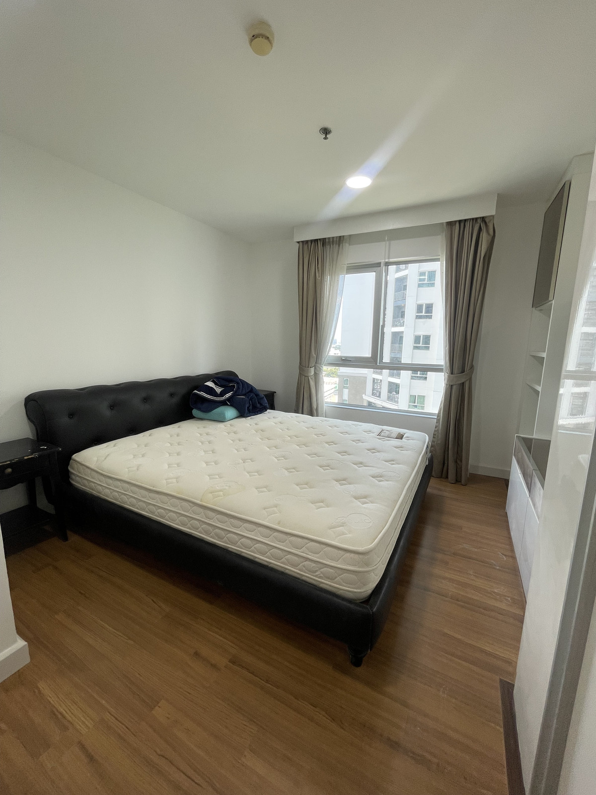 For RentCondoRama9, Petchburi, RCA : Belle Grand Rama9  3 bed 2 bath 102 Sq,m Rental price 50,000 Baht call Nong 096-2615656 Ready to touring everyday  เบล แกรนด์ พระราม 9 3นอน 2น้ำ พื้นที่ 102 ตรม เช่า 50,000 บาท  สนใจโทร น้อง 096-2615656 พร้อมให้นัดหมายเข้าชมทุกวัน   Location : Pharam 9   