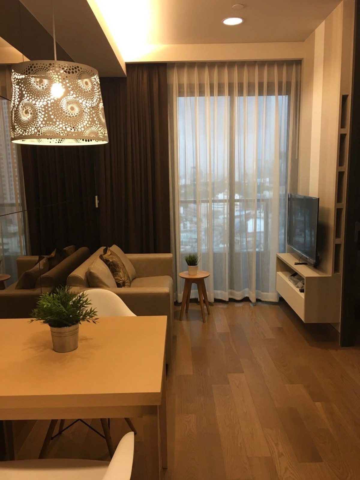 ให้เช่าคอนโดสุขุมวิท อโศก ทองหล่อ : ให้เช่า The Lumpini 24 ราคา 25,900 บาท [TTr260110]