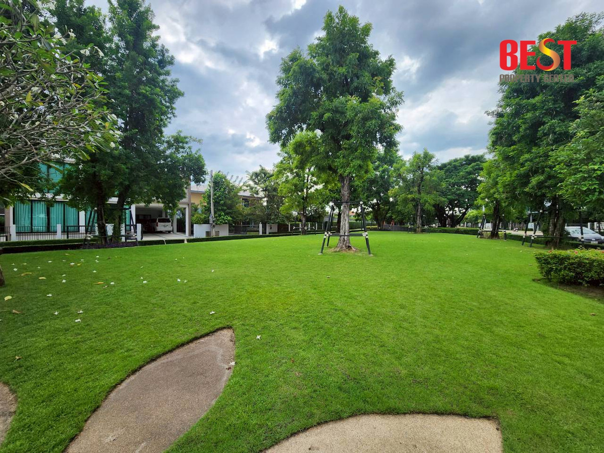 For SaleHousePathum Thani,Rangsit, Thammasat : Single House for Sale – Burasiri Rangsit–Pathum Thani Good condition | Convenient location | Selling at cost Lightly lived in — owner selling due to relocation to another province   For viewing, please contact Khun Ning at 089-226-2428