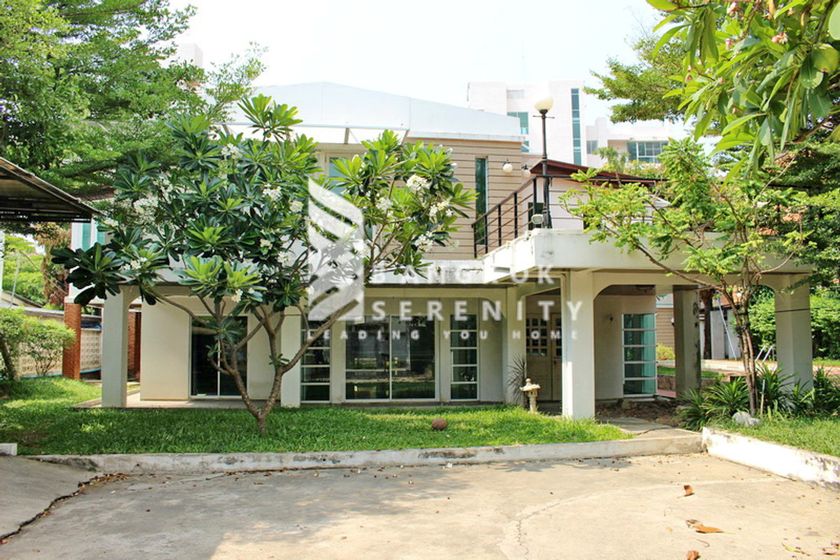 ให้เช่าบ้านสุขุมวิท อโศก ทองหล่อ : House for rent in Sukhumvit Prompong suit for Spa, Home office or Restaurant