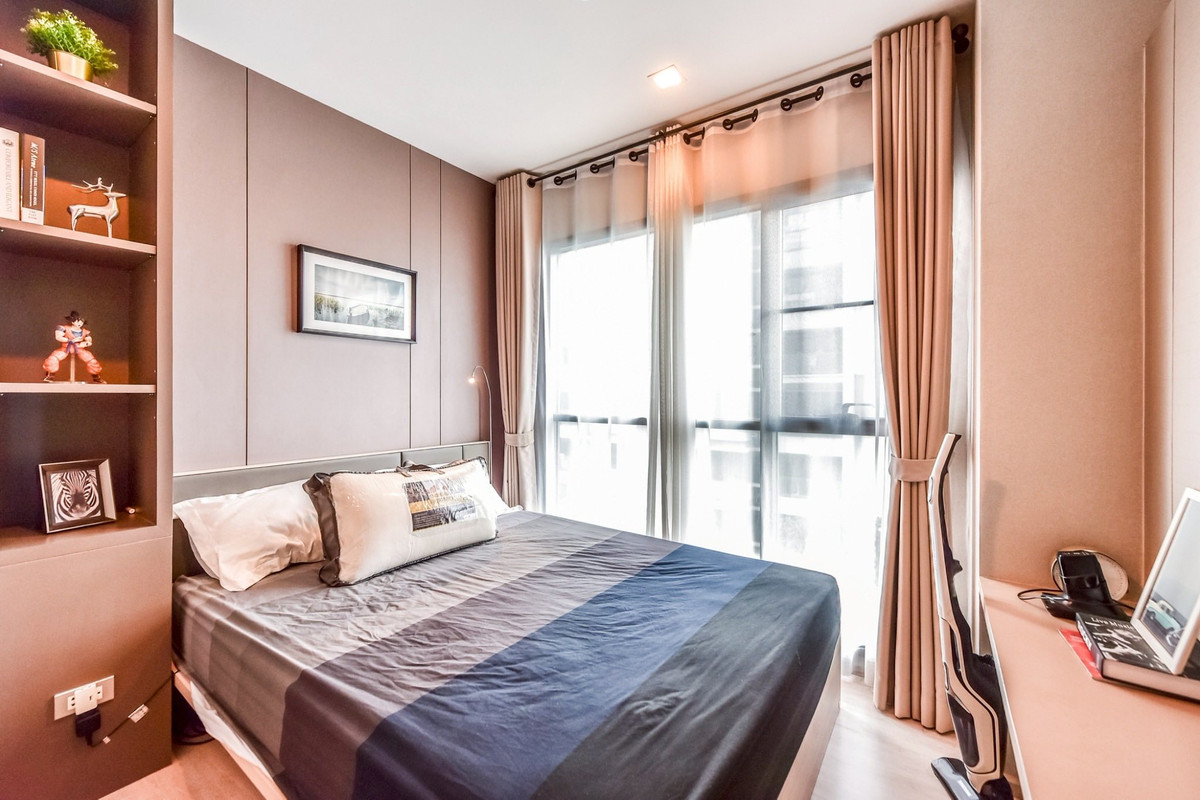 For RentCondoRatchathewi,Phayathai : For Rent ✨ Rhythm Rangnam ✨ 2 Bedrooms, 2 Bathrooms, Fully Furnished and Equipped, Near BTS Victory Monument.