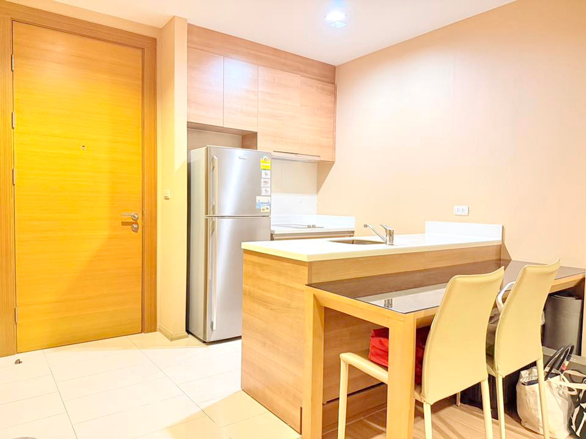 ให้เช่าคอนโดรัชดา ห้วยขวาง : 9731♛ให้เช่าคอนโด 1 ห้องนอน♙ริทึ่ม รัชดา-ห้วยขวาง♜MRTห้วยขวาง∞099-5919653,065-9423251🜲Line@sureresidence