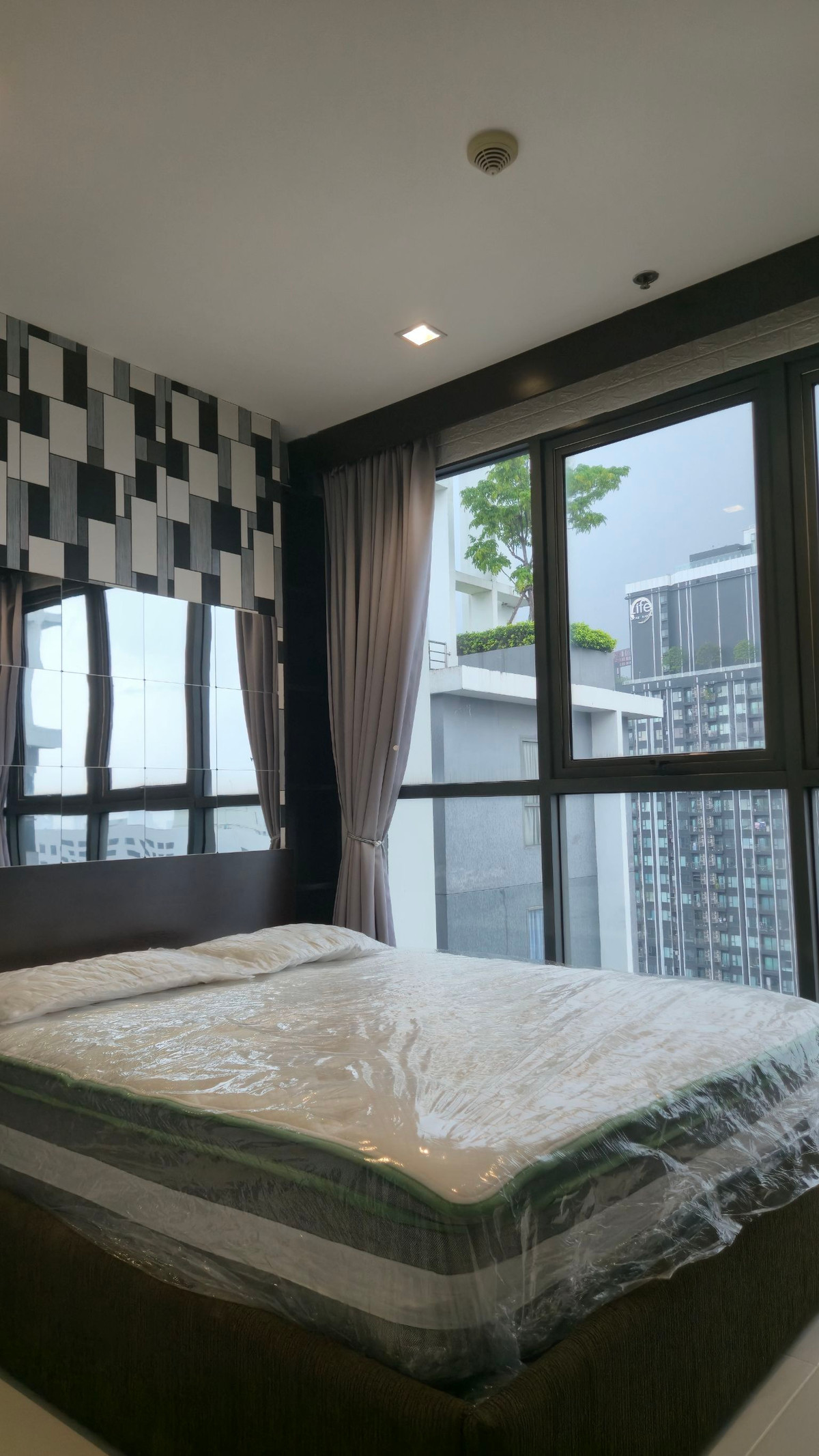 For SaleCondoRama9, Petchburi, RCA : For sale with tenant Ideo Mobi Rama 9 price 5,990,000 baht [MKs260103]