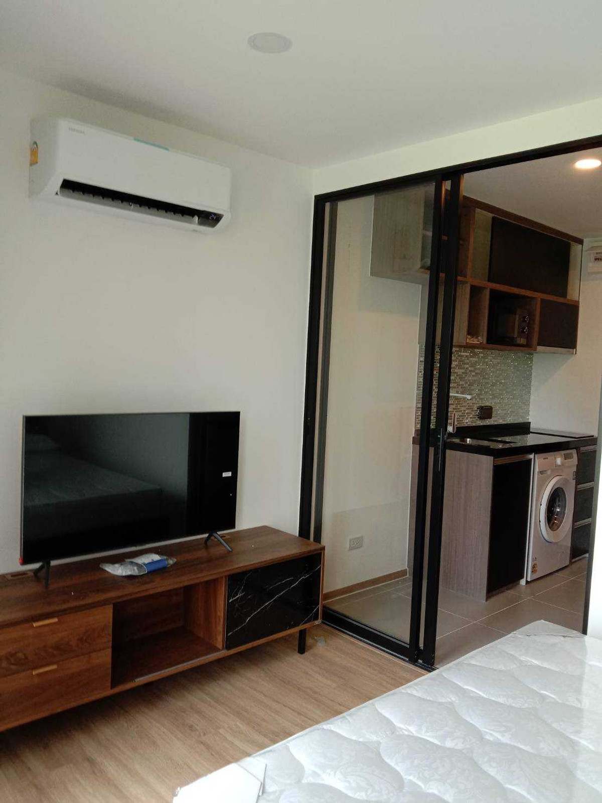 ให้เช่าคอนโดรัชดา ห้วยขวาง : 🔹Condo for Rent | CYBIQ Ratchada 32 | 20.41 Sq.m | 1 Bed  - 1 Bath | 11,000 thb.