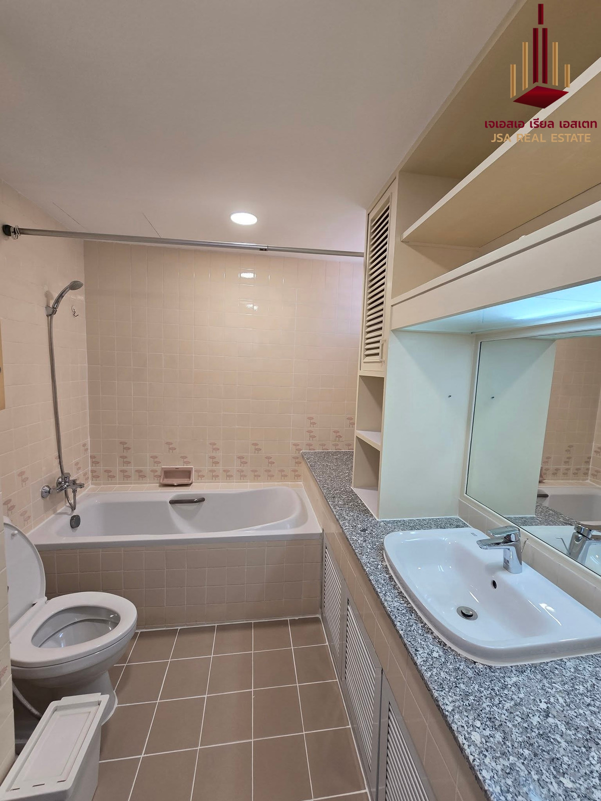 For RentCondoSukhumvit, Asoke, Thonglor : ✨ For Rent: Tai Ping Towers Condo ✨ 💰 Only 35,000 THB/month