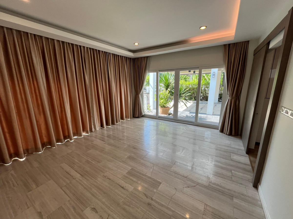 For SaleHousePattanakan, Srinakarin : 🏡 Large detached house for sale. Manthana Village, Krungthep Kreetha 7 | Luxury house, Krungthep Kreetha | Near Peeraphong FIFA International School | 087-808-3690