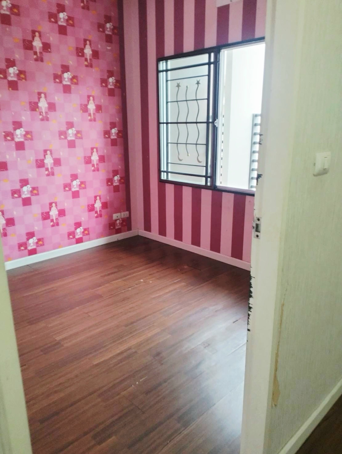 ขายทาวน์โฮมวิภาวดี ดอนเมือง หลักสี่ : ขายทาวน์เฮ้าส์/ทาวน์โฮม ทาวน์ อเวนิว ซิกซ์ตี้ วิภาวดี 60 BTS-กรมทหารราบที่ 11 บางเขน เขต หลักสี่ กรุงเทพ CX-139915