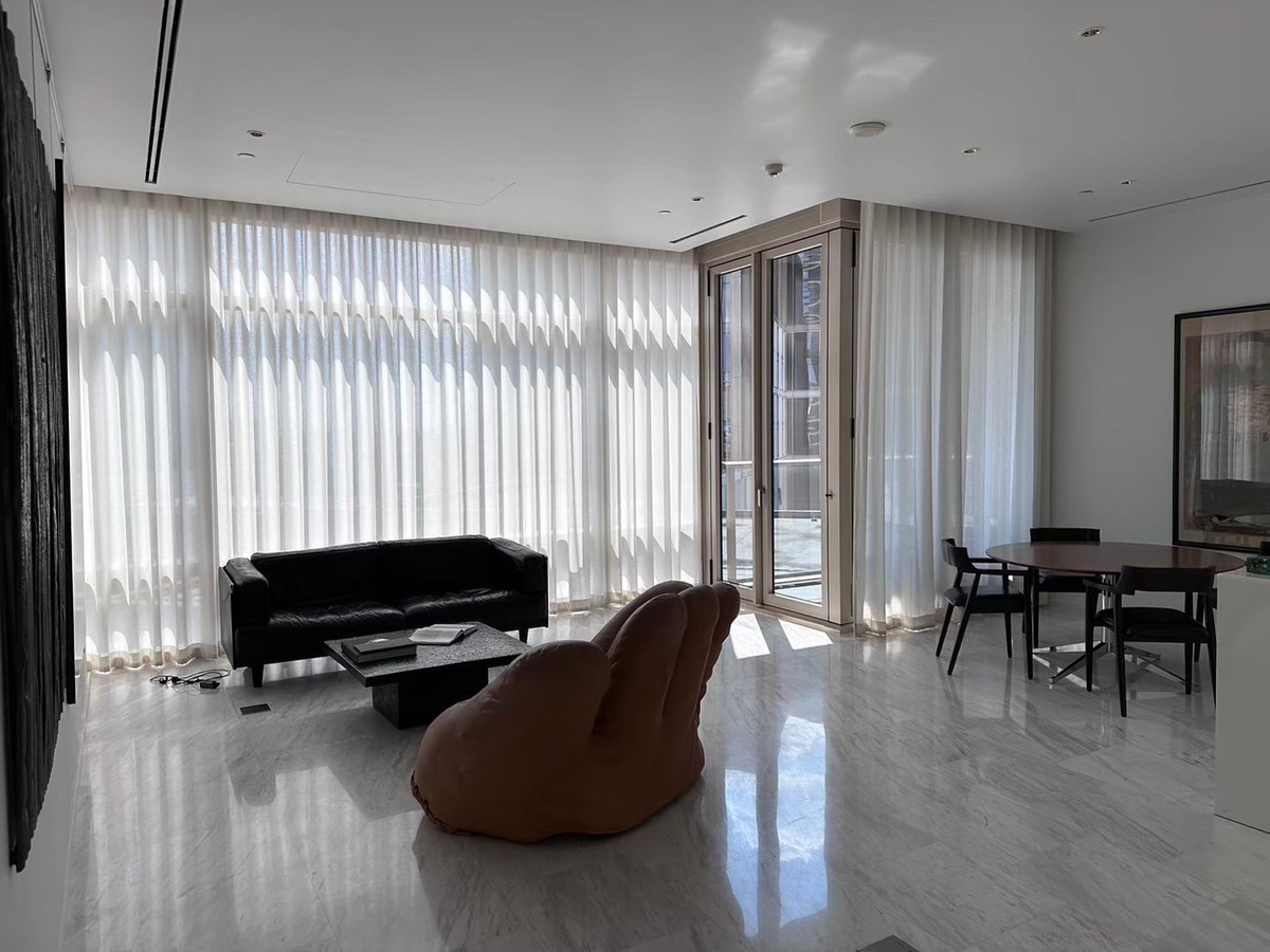 ให้เช่าคอนโดสาทร นราธิวาส : 2 ห้องนอน ที่ Four Seasons Private Residences, Contact 062-496-6454