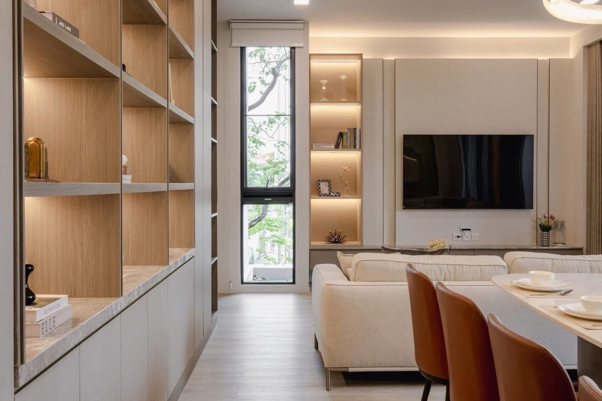 For SaleHousePattanakan, Srinakarin : Luxury 3-Storey Corner Detached House with Private Lift at Vive Krungthep Kreetha Near Wellington College