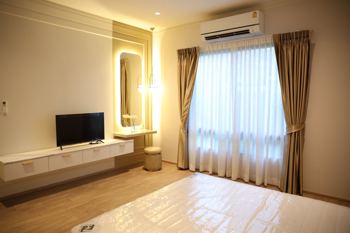 บ้านลาดกระบัง สุวรรณภูมิ : Perfect Masterpiece Sukhumvit 77 บ้านเดี่ยวหรู 5 ห้องนอน พร้อมฟังก์ชันครบ Please call: 062-496-6454