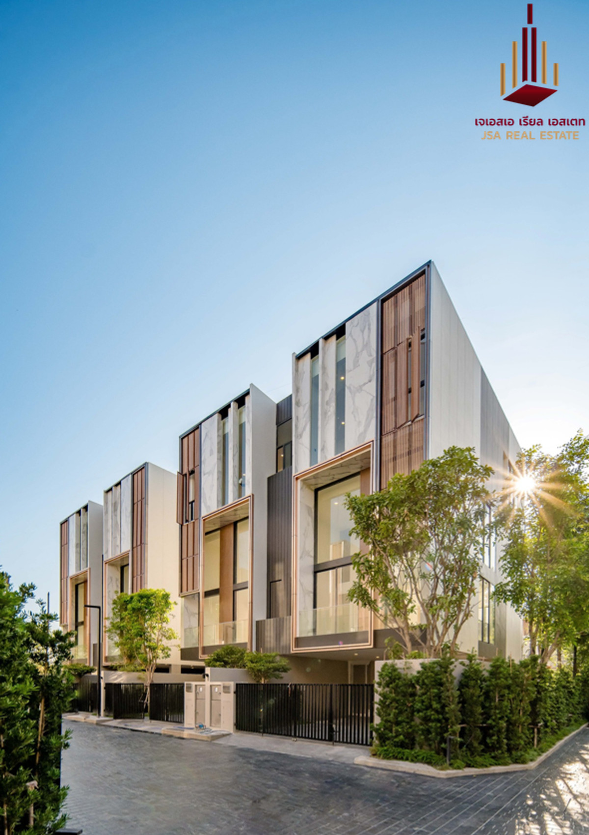 ขายทาวน์โฮมลาดพร้าว เซ็นทรัลลาดพร้าว : ✨ For Sale:  Novel Residence Ladprao 18 ✨  💰 Only 20,900,000 THB