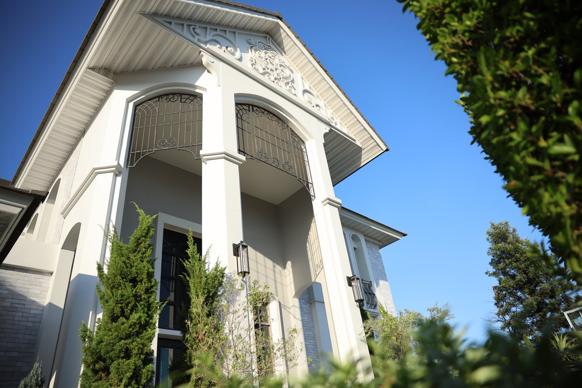 บ้านลาดกระบัง สุวรรณภูมิ : Perfect Masterpiece Sukhumvit 77 บ้านเดี่ยวหรู 5 ห้องนอน พร้อมฟังก์ชันครบ Please call: 062-496-6454