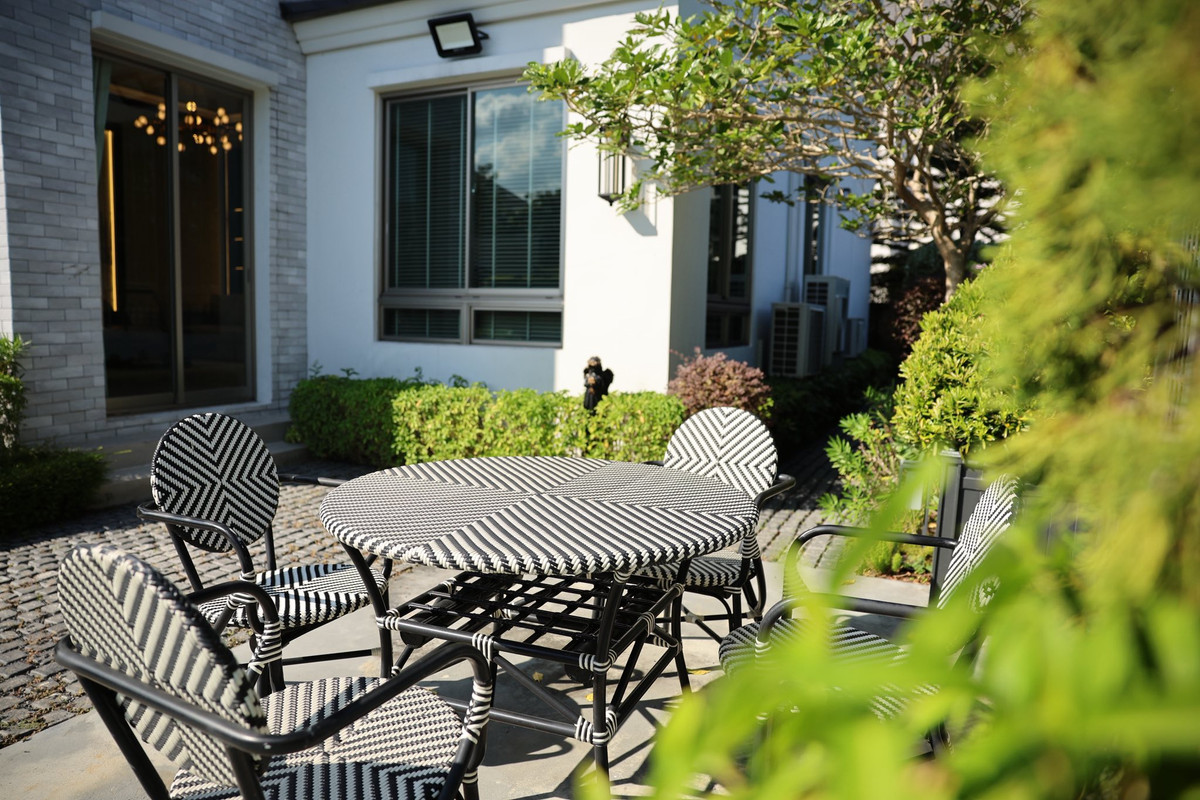 บ้านลาดกระบัง สุวรรณภูมิ : Perfect Masterpiece Sukhumvit 77 บ้านเดี่ยวหรู 5 ห้องนอน พร้อมฟังก์ชันครบ Please call: 062-496-6454