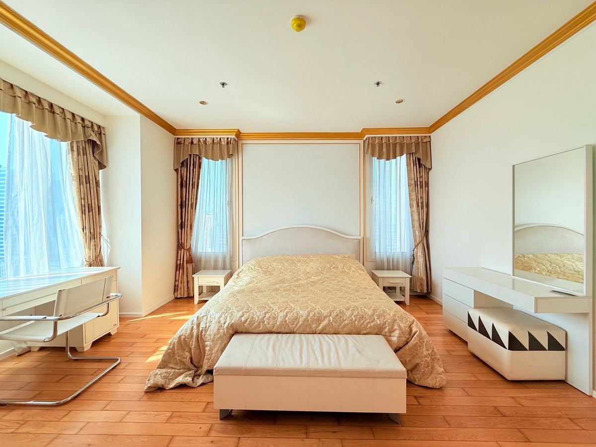 CondoSathorn, Narathiwat : For Rent & Sale The Empire Place 2 Bed 114 Sqm BTS Chongnonsi 