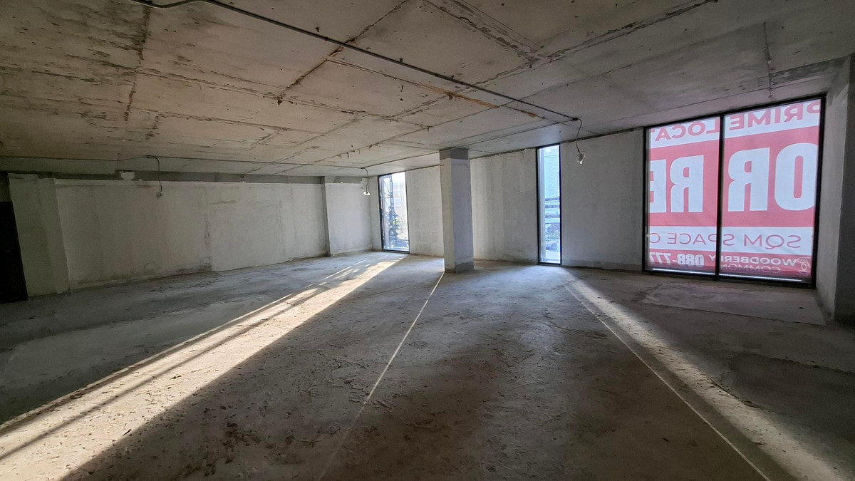 For RentRetail SpaceWitthayu, Chidlom, Langsuan, Ploenchit : 📍 Premium Commercial Space for Rent — 300 m Walk to BTS Ploenchit