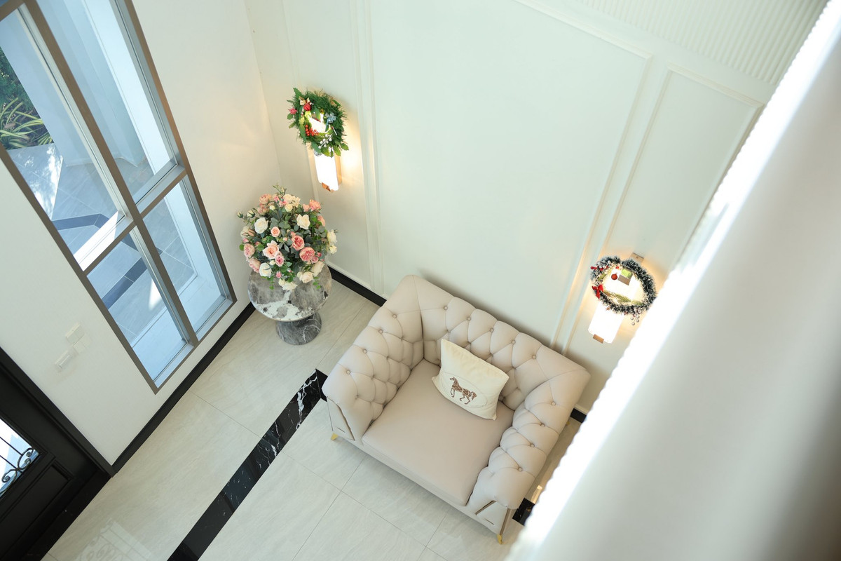 บ้านลาดกระบัง สุวรรณภูมิ : Perfect Masterpiece Sukhumvit 77 บ้านเดี่ยวหรู 5 ห้องนอน พร้อมฟังก์ชันครบ Please call: 062-496-6454