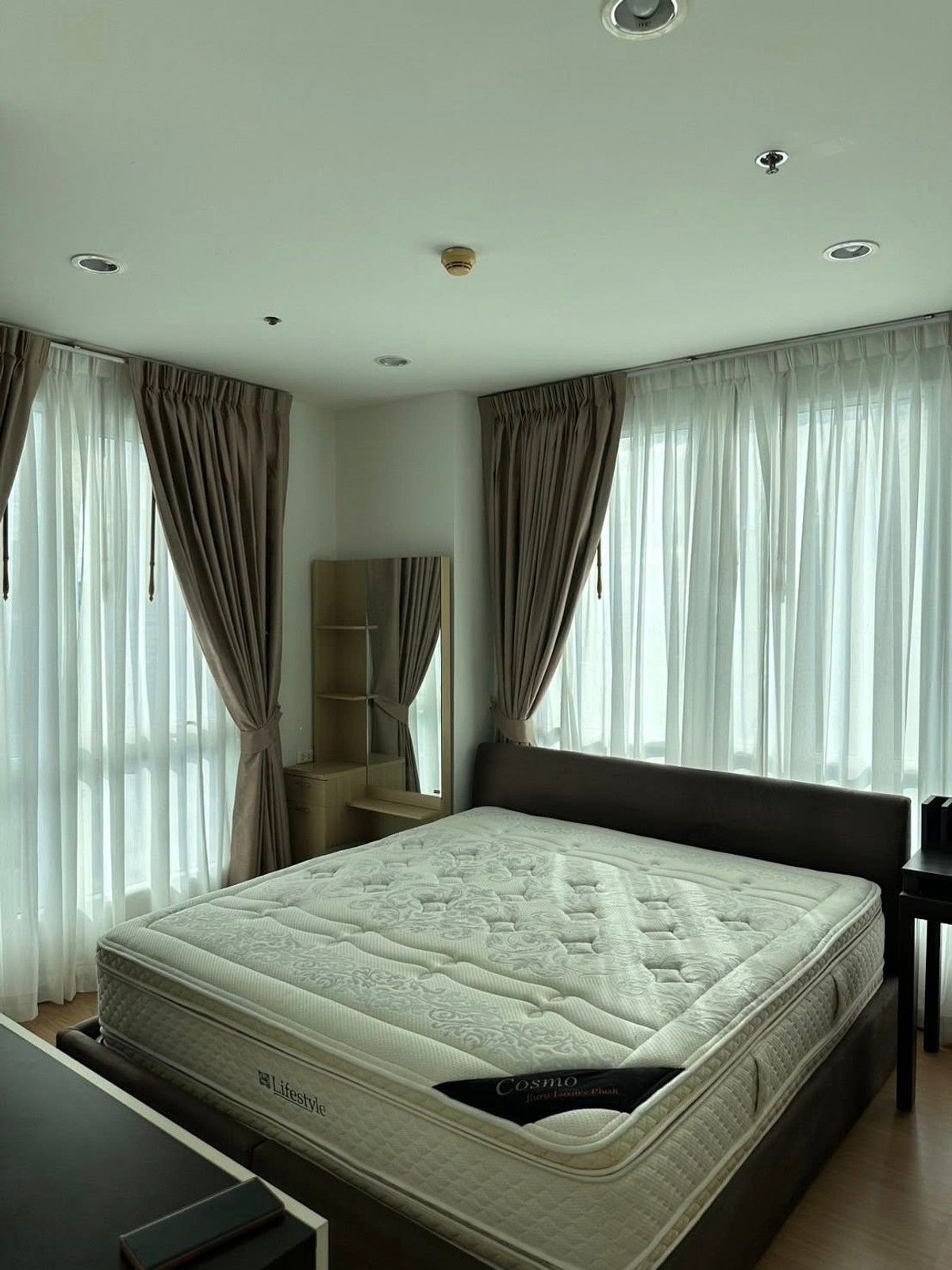 For RentCondoRatchathewi,Phayathai : For Rent: The Complete Rajprarop, 27,000 THB [NCr260129]