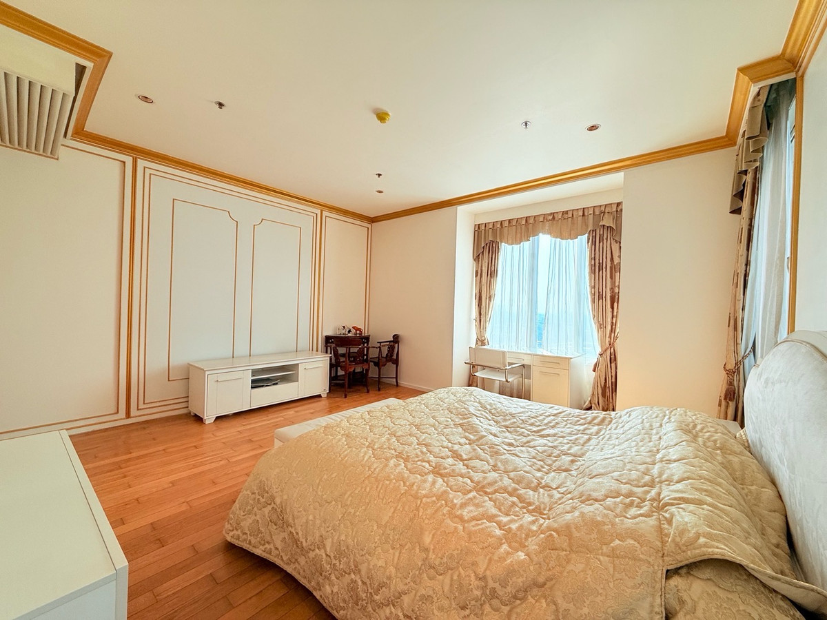 CondoSathorn, Narathiwat : For Rent & Sale The Empire Place 2 Bed 114 Sqm BTS Chongnonsi 