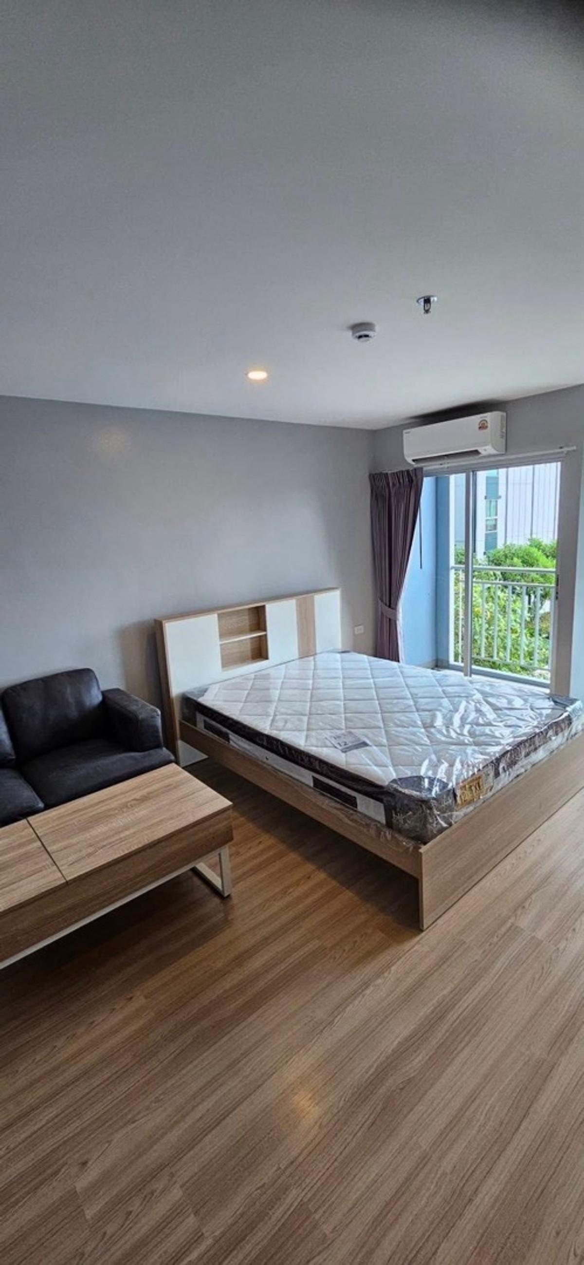 For RentCondoChaengwatana, Muangthong : For rent Lumpini Ville Chaengwattana-Pak Kret Station