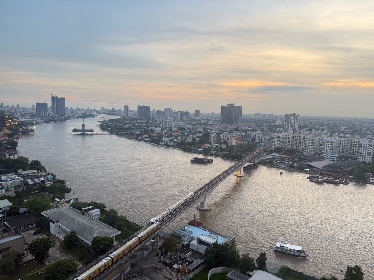 CondoBang Sue, Wong Sawang, Tao Pun : For sale or rent, 1 bedroom, river view, size 46 sq m., beautiful 
 new room, original room from the developer  