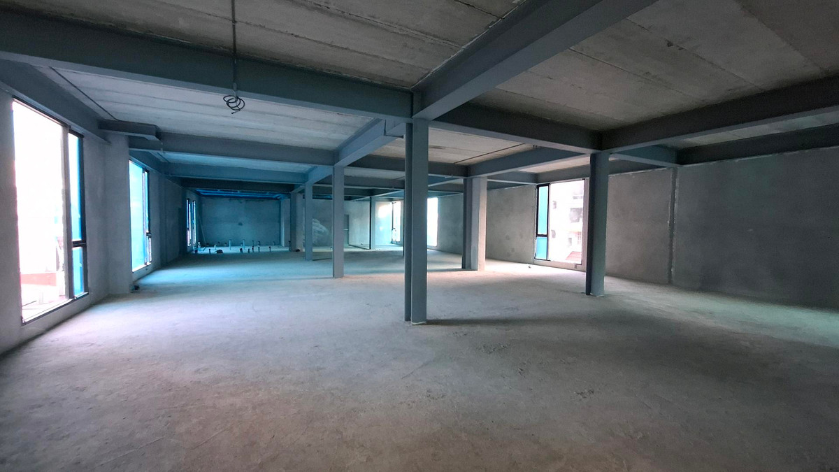 For RentRetail SpaceWitthayu, Chidlom, Langsuan, Ploenchit : 📍 Premium Commercial Space for Rent — 300 m Walk to BTS Ploenchit