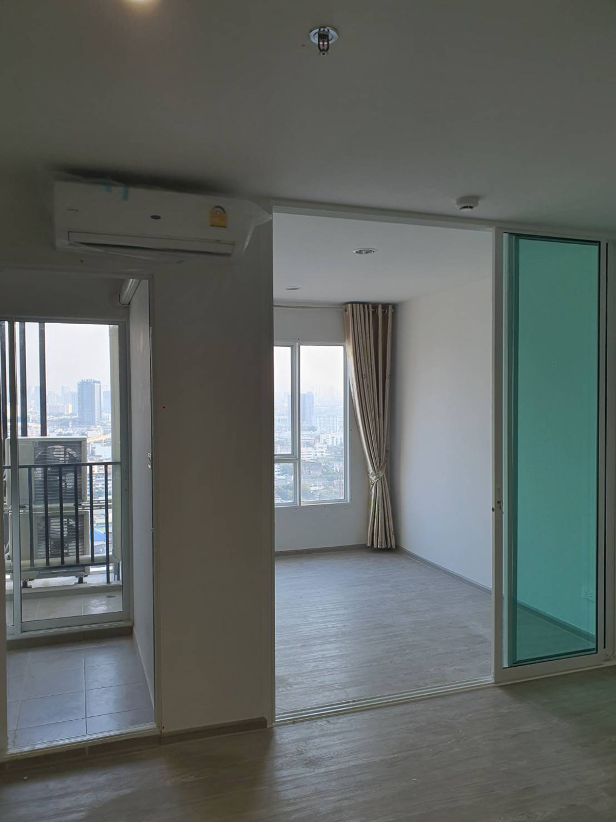 ขายคอนโดบางซื่อ วงศ์สว่าง เตาปูน : ขายคอนโดรีเจ้นท์บางซ่อน เฟส 28 ตึก A ชั้น 25 วิวโล่ง ทิศใต้  ราคาขาย 1.50 ล้านบาท