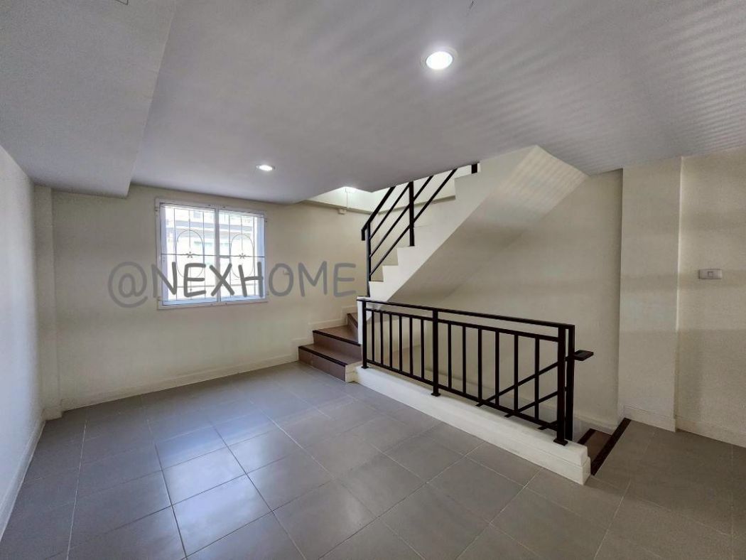 For RentShop HouseNonthaburi, Bang Yai, Bangbuathong : Commercial building for rent in Vision Smart Life project, 18 sq.wa, near Bang Phlu Rattanathibet BTS station.