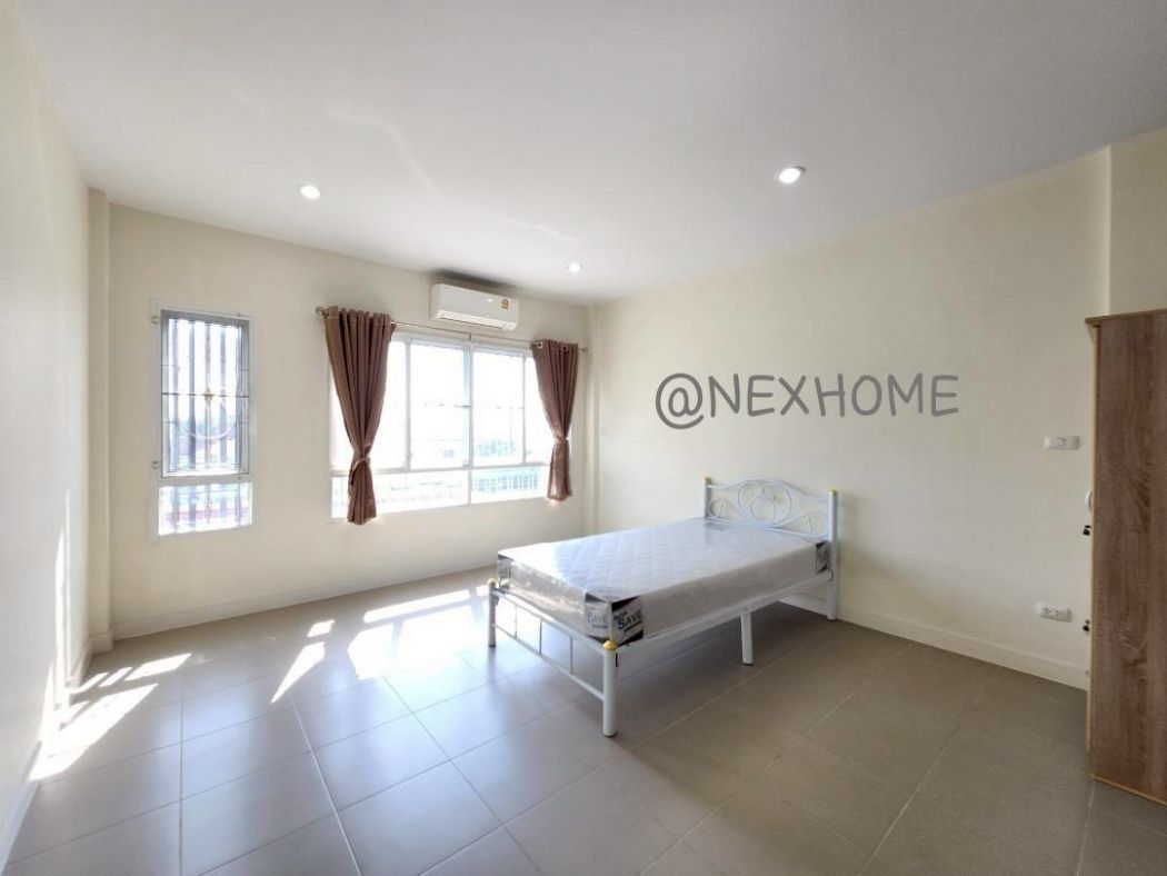 For RentShop HouseNonthaburi, Bang Yai, Bangbuathong : Commercial building for rent in Vision Smart Life project, 18 sq.wa, near Bang Phlu Rattanathibet BTS station.