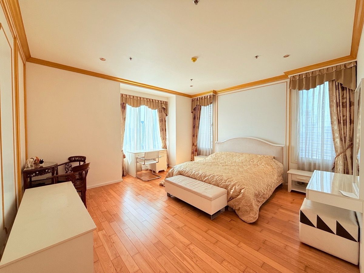 CondoSathorn, Narathiwat : For Rent & Sale The Empire Place 2 Bed 114 Sqm BTS Chongnonsi 