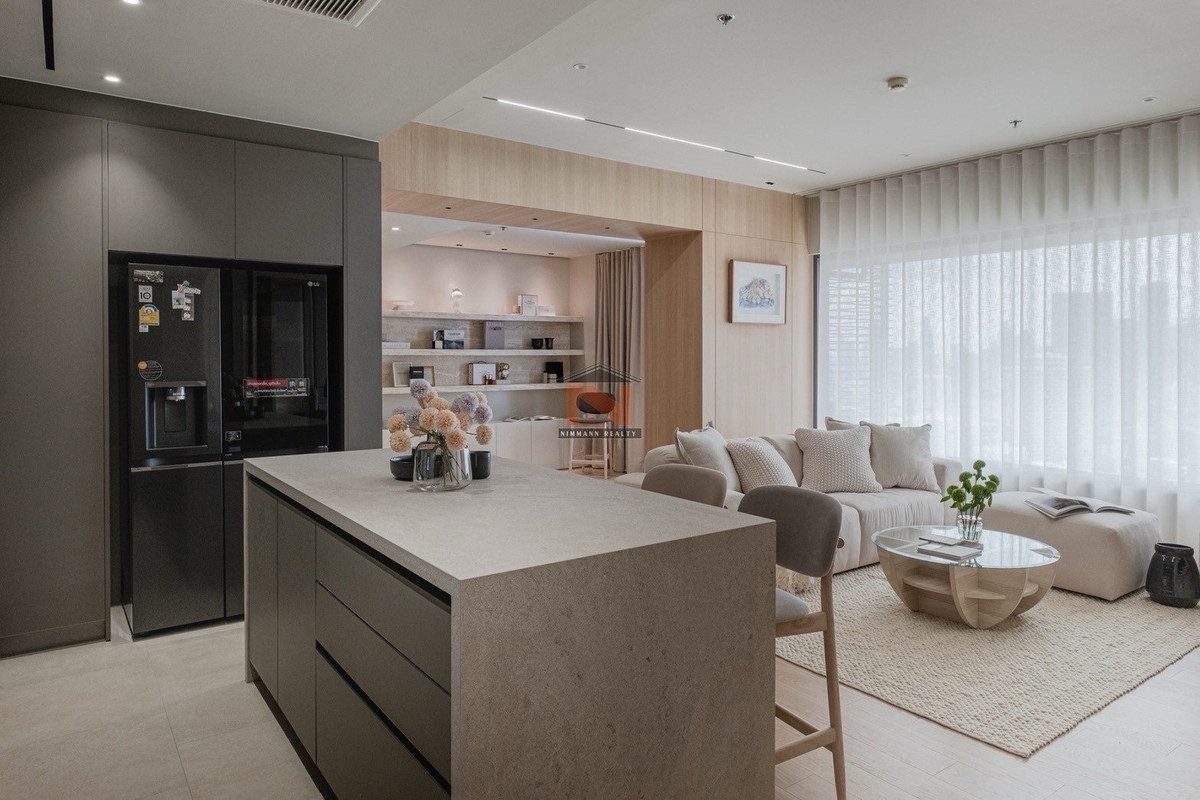 ขายคอนโดวิทยุ ชิดลม หลังสวน : เฟอร์นิเจอร์หรู ชั้นสูง วิวสาทร