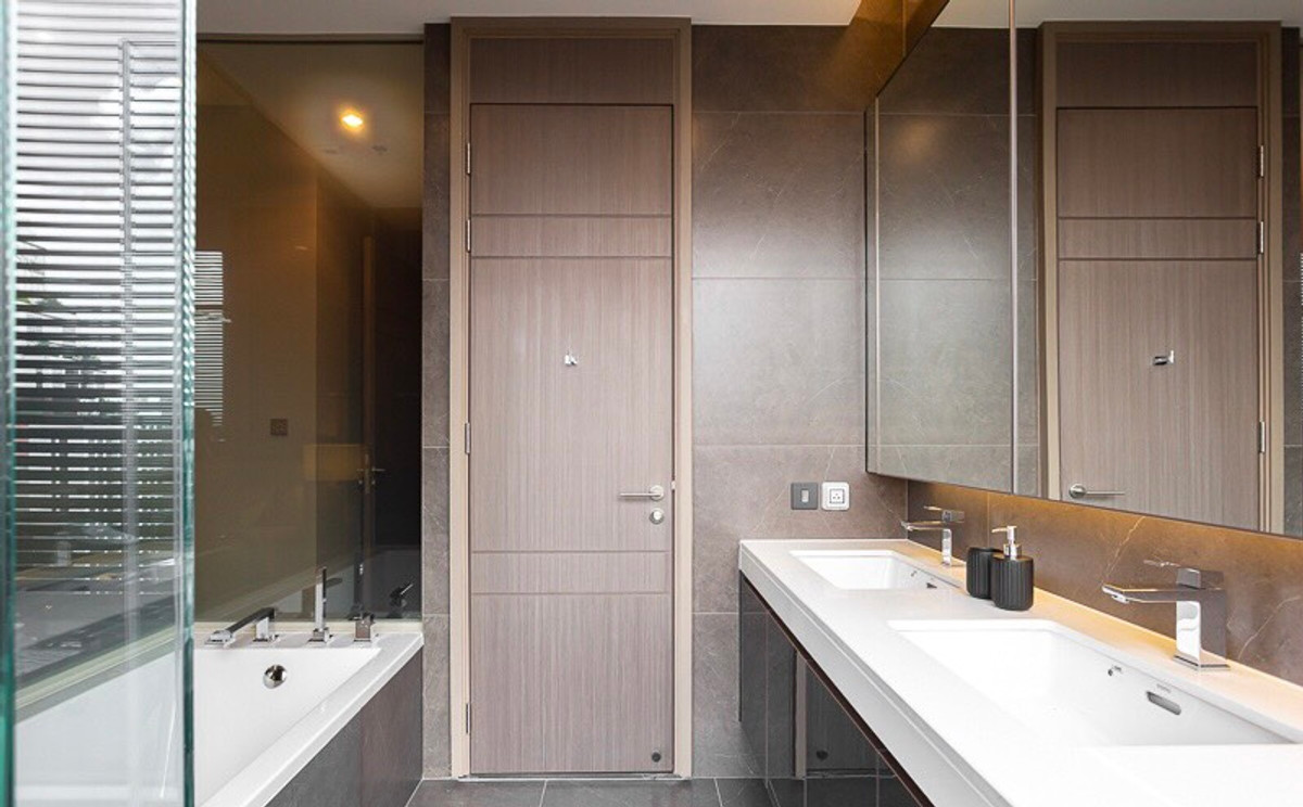 ให้เช่าคอนโดพระราม 9 เพชรบุรีตัดใหม่ RCA : FOR RENT - 2 BEDROOM 77 SQ.M-  READY TO MOVE IN - CALL NOW 094-641-5974