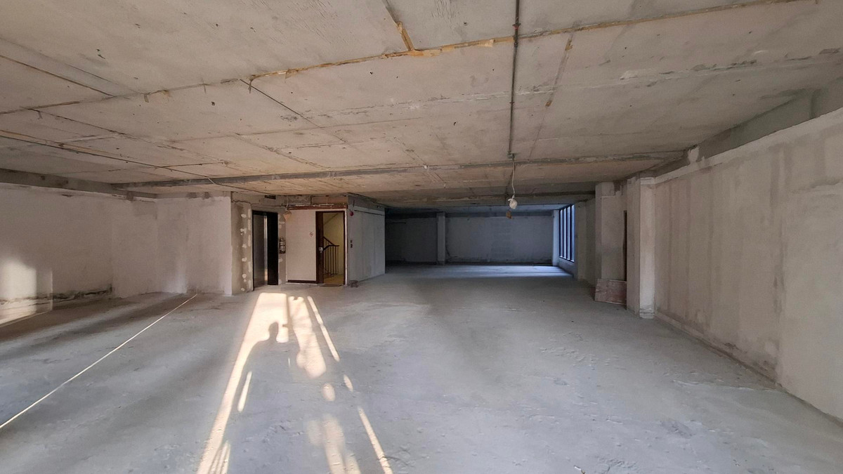 For RentRetail SpaceWitthayu, Chidlom, Langsuan, Ploenchit : 📍 Premium Commercial Space for Rent — 300 m Walk to BTS Ploenchit