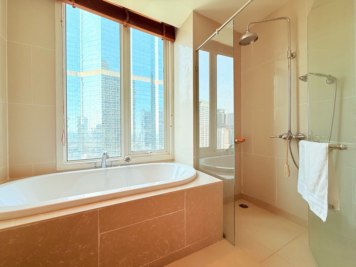 CondoSathorn, Narathiwat : For Rent & Sale The Empire Place 2 Bed 114 Sqm BTS Chongnonsi 